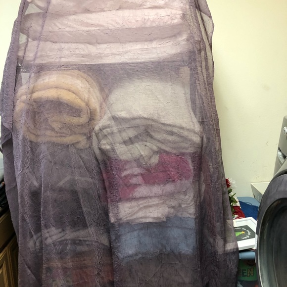 2 sets of sheer purple curtains - Picture 1 of 3